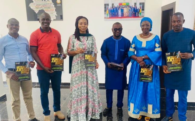  MÉDIAS AWARDS 2 : la ministre de l’information et de la communication séduite par le professionnalisme qui entoure l&rsquo;événement